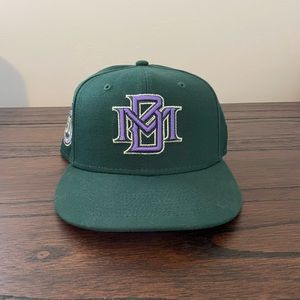 Brewers new era 59 fifty hat 7 1/4 colored under-visor worn once